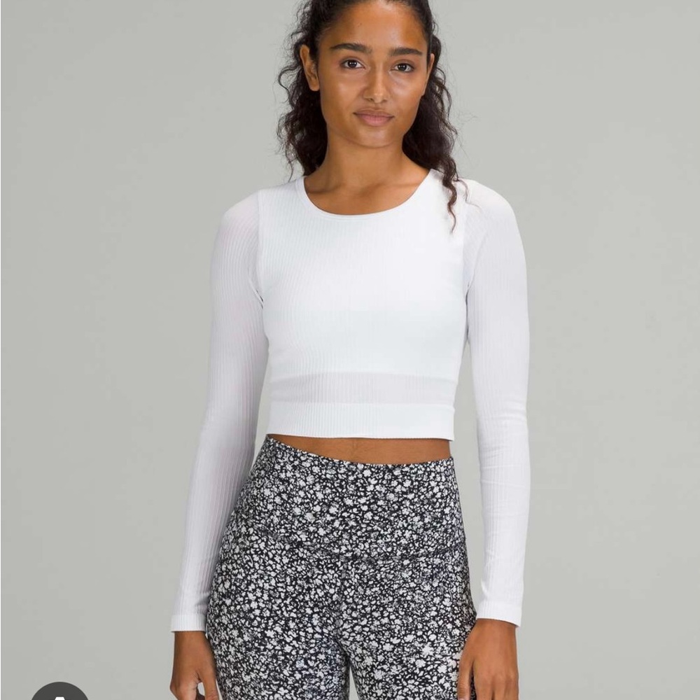 Lululemon Ebb to street long sleeve